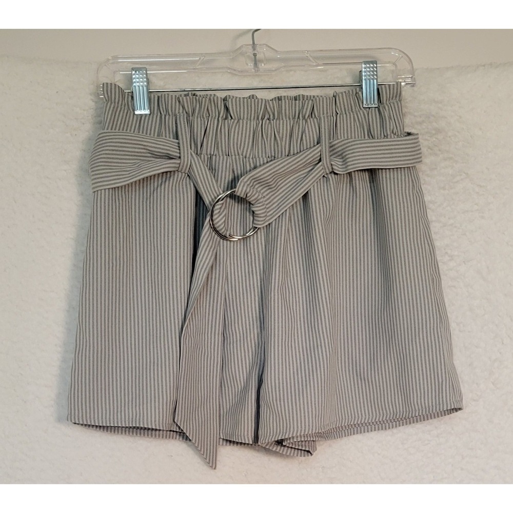 ILLA ILLA Dress Shorts NEW NWT Size Medium Striped Tie Waist Belt 0826